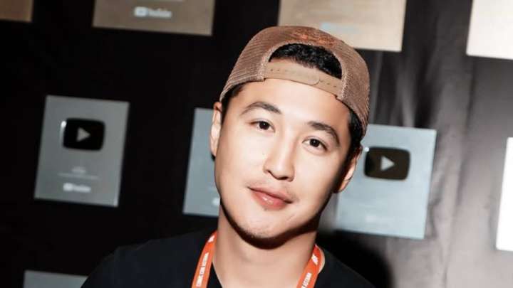 Қызды ұрып-соқты деп айыпталған актер Шәріп Серік видео жариялады