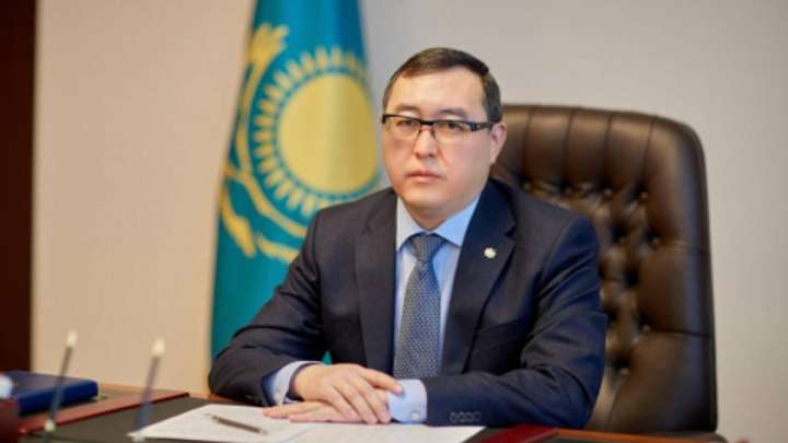 562 миллион теңге: Алматы облысы әкімі қымбат көліктерді бюджет қаражатына не үшін алған?