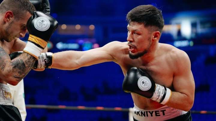 Ақниет Әлімбай кәсіпқой бокста алғаш рет жеңіліс тапты