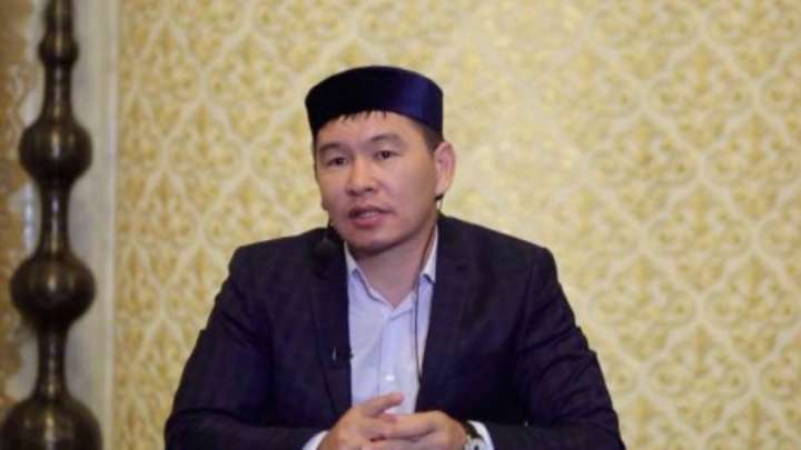 "Имамдарда ақша жоқ дейсіңдер". Қабылбек ұстаз зәулім мейрамхана ашты