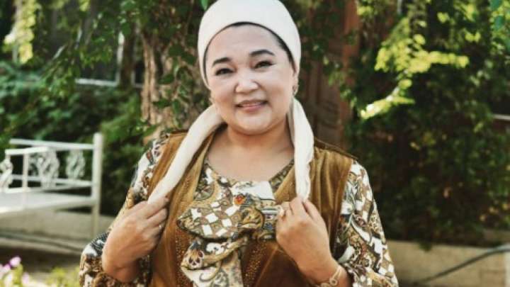 «Қазақ – дана халық». Жанар Айжанова сынған саусағын өзі емдеп алғанын айтты