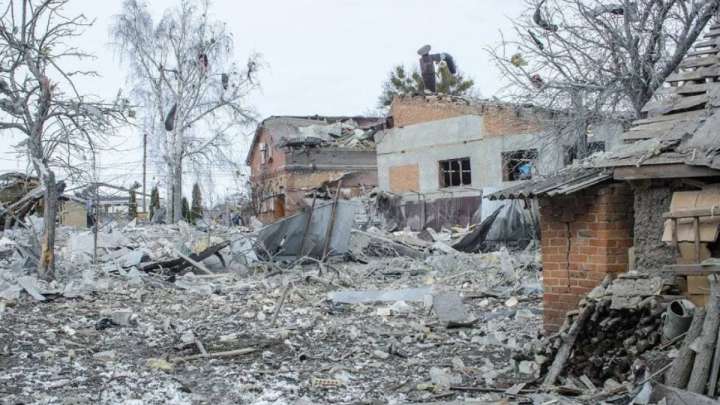 Украинаның Сумскі қаласына жасалған соққыдан 100-ден аса адам жараланды