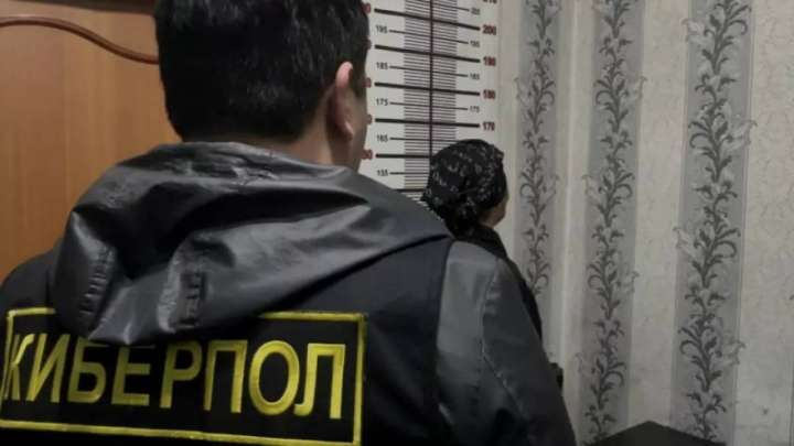 Киберполиция "мемлекеттік грант алып беремін" деп алдаған алаяқты ұстады