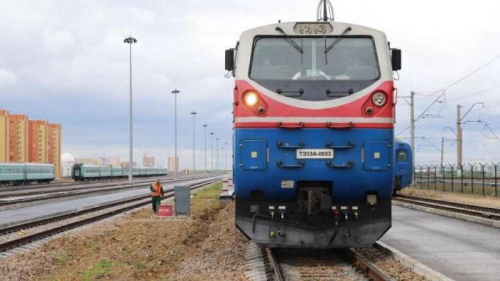 Семейде теміржолдан өтпек болған тұрғынды пойыз басып кетті