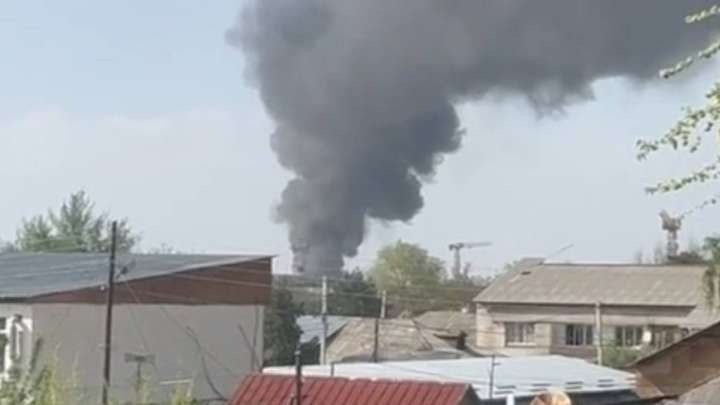 Алматыда сауда орталығы маңында өрт шықты