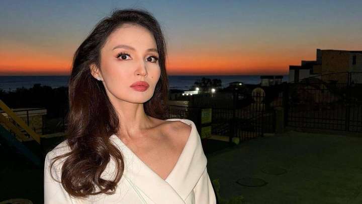 «Шақыратын жігіт те жоқ»: Жұлдыз Әбдікәрімова мәселесін өзі шешуге мәжбүр екенін айтты