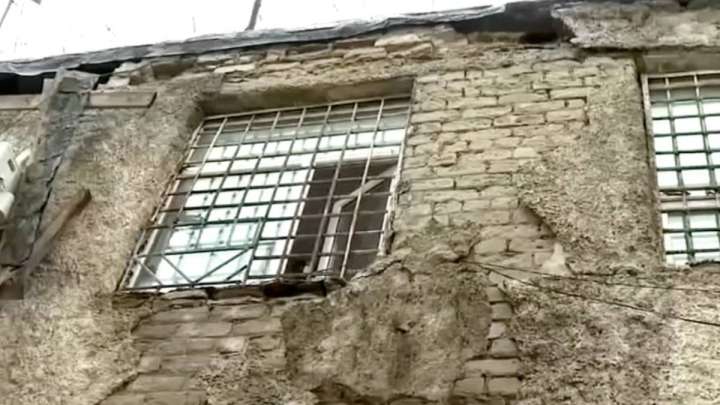 Ақтөбеде тозығы жеткен тергеу абақтысына адам сыймай жатыр