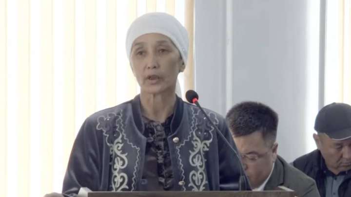 Балам жеткен адамның жағасына жабысып, қол көтерген емес - Шерзаттың әжесі