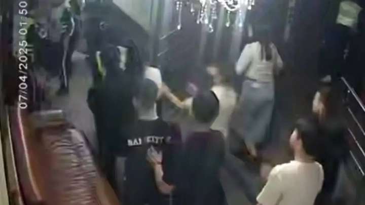 Астанадағы караоке-барда жаппай төбелес болды