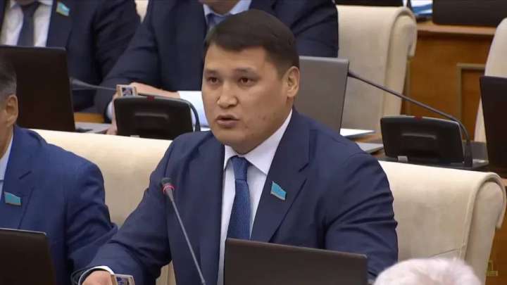 Руслан Берденов есін жиған соң жұмысқа бару керегін айтқан