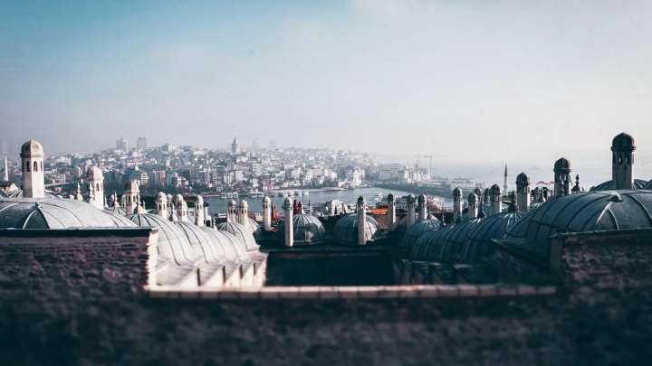 Ыстамбұлдағы жер сілкінісі: 150-ден астам адам жарақат алды