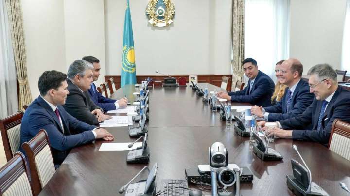 Көшербаев FIBA өкілдерімен кездесті