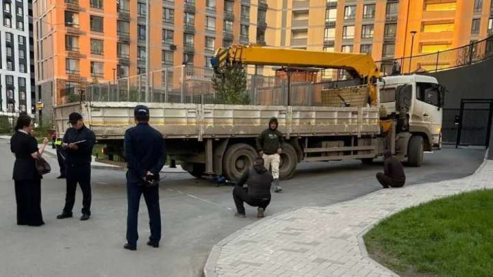 Астанада жүк көлігі 6 жасар баланы қағып кеткен