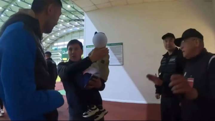 Қостанайда шенеунік боқтағаны үшін жазаланды