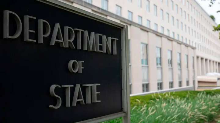 АҚШ Трамп билігі кезінде алғаш рет Украинаға қару сатуға рұқсат берді