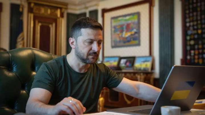 Зеленский: Украина Ресейге көмектесіп жатқан елдерге қарсы санкциялар әзірлеп жатыр