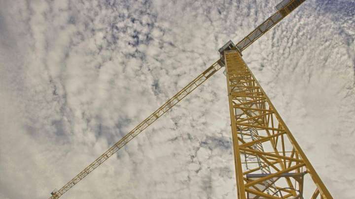 Талдықорғанда құрылыс алаңында мұнаралы кран өртенді