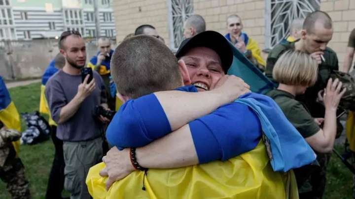 Украина мен Ресей бір-бірімен 205 тұтқынды алмастырды