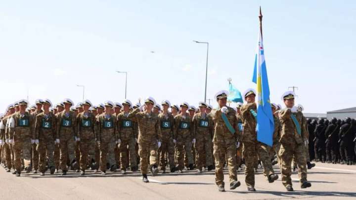 Астанадағы әскери парадты қайдан көруге болады?