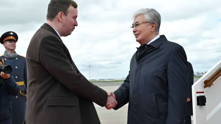 Тоқаев Ұлы Жеңістің 80 жылдығына арналған іс-шараларға қатысу үшін Ресейге жетті