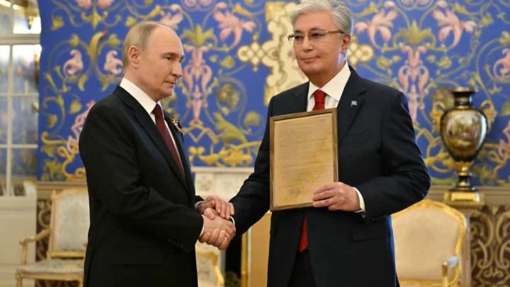 Путин Кемел Тоқаевты марапаттады