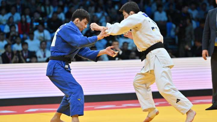 Үш қазақ балуаны Grand Slam турнирінде қола медаль жеңіп алды