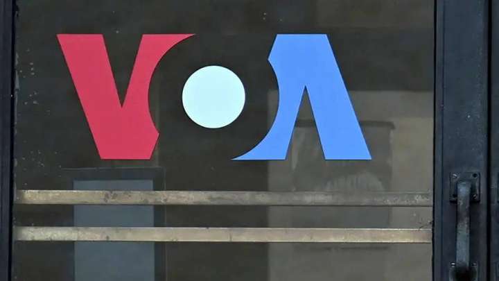 «Америка дауысы» Трампты қолдайтын БАҚ-тың хабарларын тарата бастайды