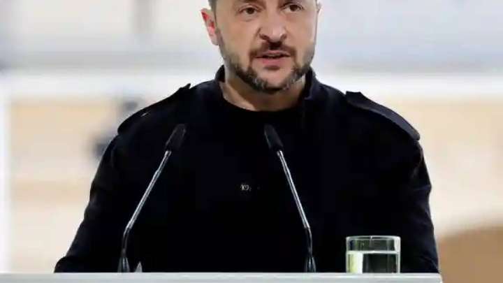 Зеленский: Путин Стамбулға келмесе, санкция салу керек