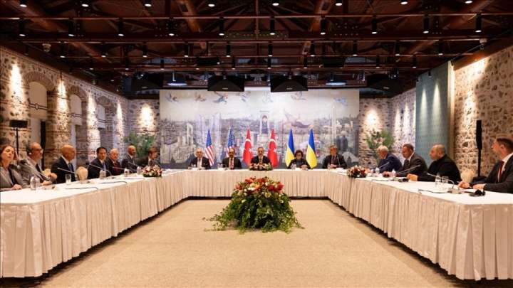 Ыстамбұлда Украинаға қатысты үшжақты кездесу өтті