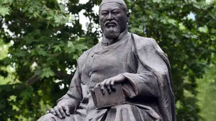 Абайда қанша мал болған?