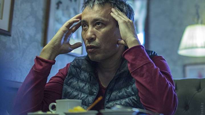 Ермек Тұрсынов елден неге кетті? Депутаттар пікір білдірді