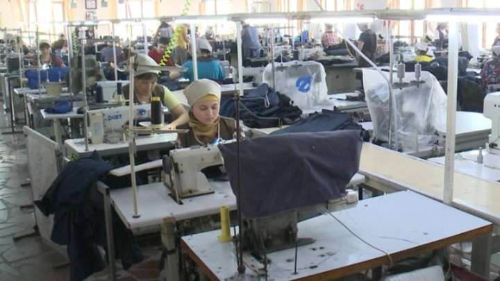 Мақтаарал ауданында мектеп киімдерін тігетін фабрика іске қосылады