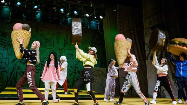 Сац атындағы театр Оқушылар сарайында спектакль қойды