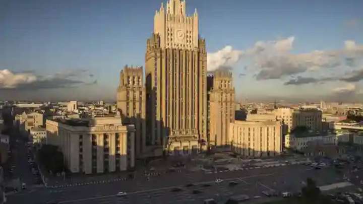 Ресей меморандумға қол қою үшін Зеленскийді отставкаға жіберуді талап етіп отыр