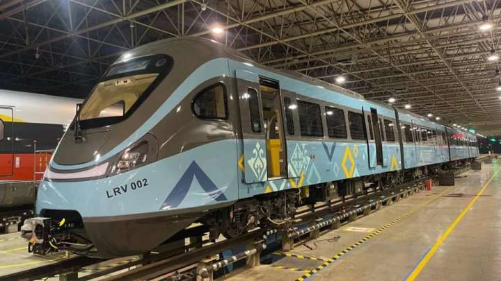 LRT-ның алғашқы вагондары Астанаға жіберілді