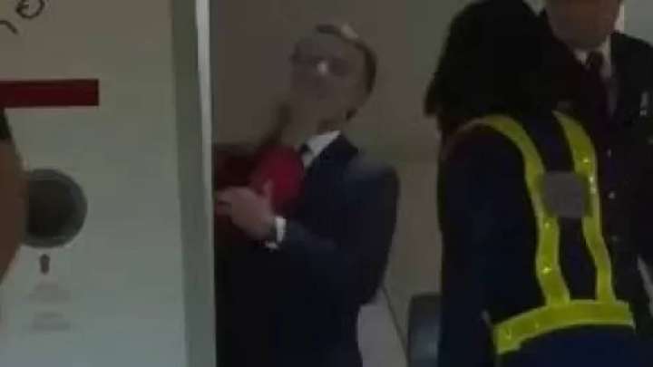 Макрон жұбайымен болған жағдайға қатысты түсініктеме берді