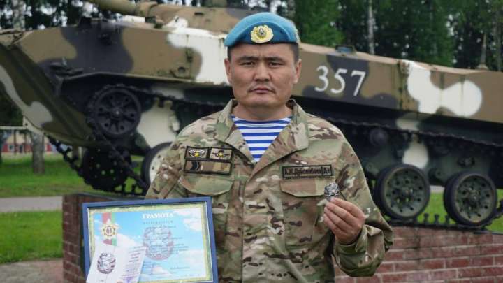 Екі қазақстандық офицер шетелде жоғары марапатқа ие болды