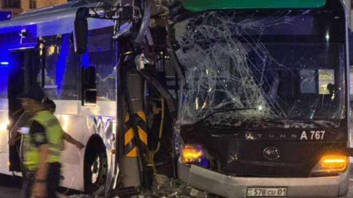 "29 млн теңге": Автобус апатында екі аяғынан айырылған қызға көмек көрсетілетін болды