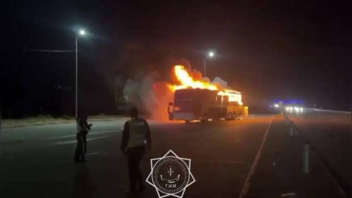 Жамбылда 40 жолаушысы болған автобус өртеніп кетті