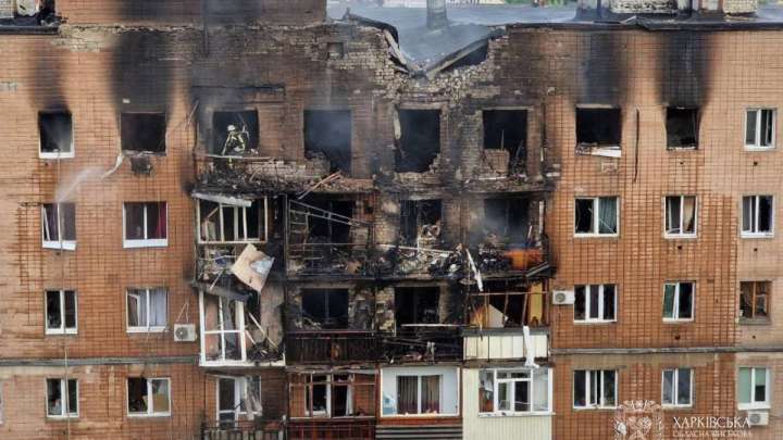 Ресей Украина қалаларын атқылады: бес адам қаза тапты