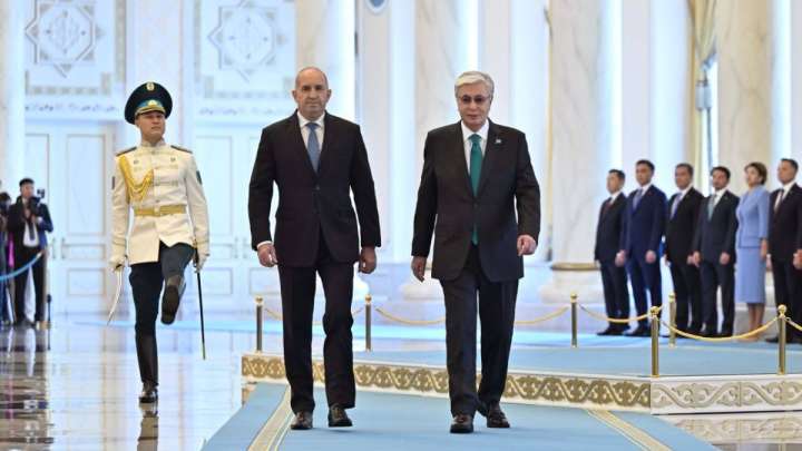 Мемлекет басшысы Болгария Президентін қарсы алды