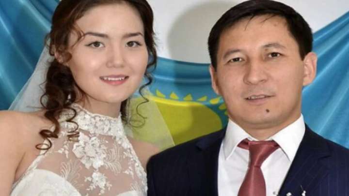 "Бали, Кариб аралдарында демалатын". Қайын ағасы Каринаның өмірін миллиондаған қыз армандайтынын айтты