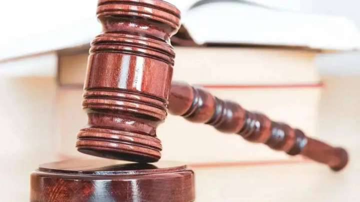 Екі баласын өлтірген әйел түрмеде отырмайтын болды