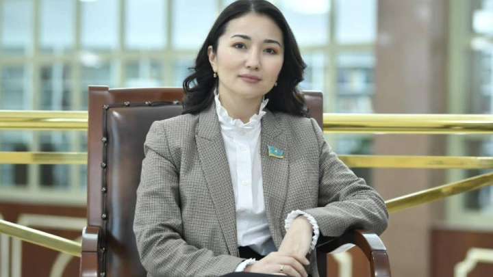 Ақын Мақпал Мыса «Жастар театры» директорының орынбасары қызметіне тағайындалды