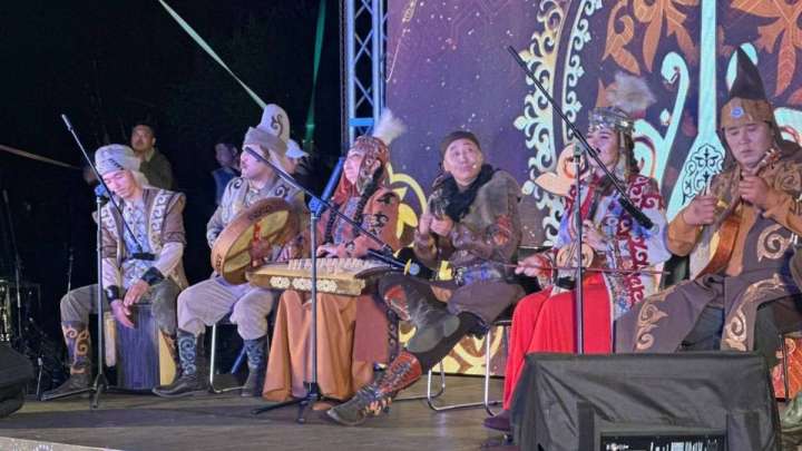 Алтай етегіндегі поэзия мен ғылым: Катонқарағайда ерекше фестиваль өтті