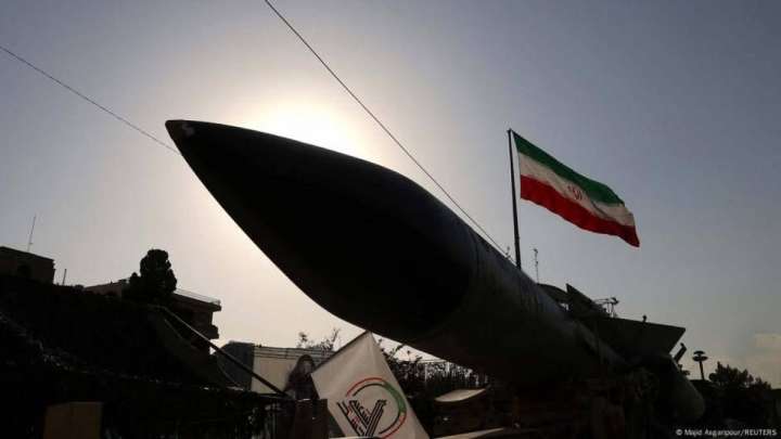 Иран АҚШ-тың әскери базаларын зымырандармен атқылады