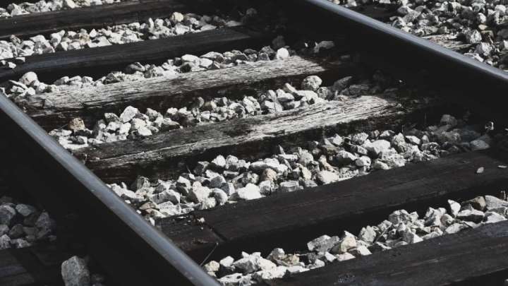 Қарағанды облысында пойыз басып кеткен 2 жасар бала көз жұмды