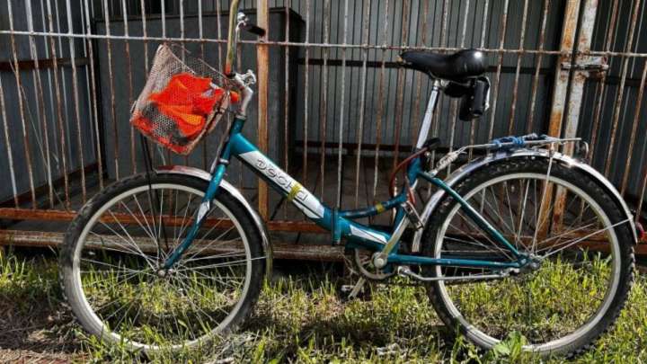 Павлодарда велосипедке мінген зейнеткер қоршауға соғылып қаза тапты