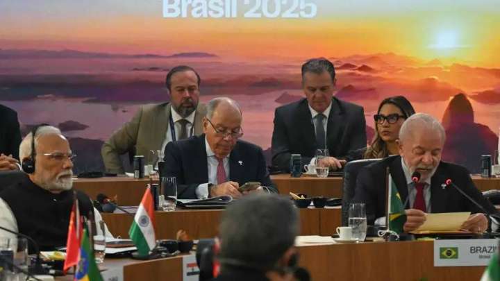 Трамп БРИКС пен оның одақтастарына жаңа баж салығын енгізбек