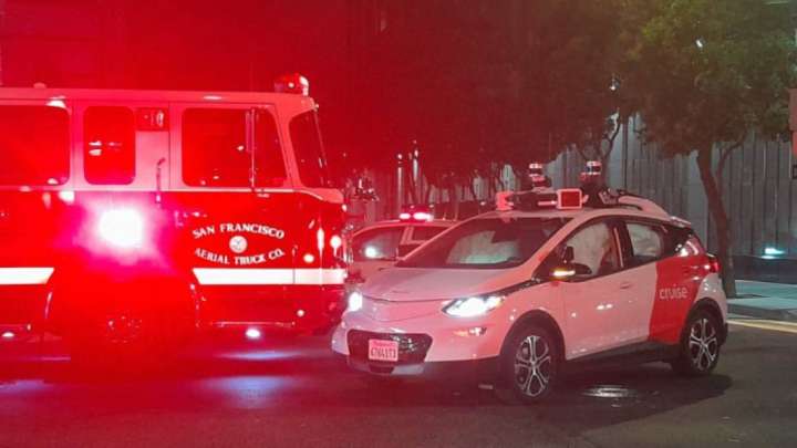 Роботакси алғаш рет апатқа ұшырады: не белгілі?